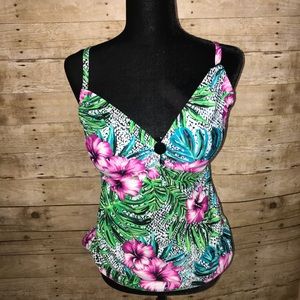 Floral tankini swim top